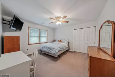 11 Ledgerock Ct, Parsippany, NJ 07950 - Photo 26
