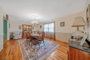 11 Ledgerock Ct, Parsippany, NJ 07950 - Photo 12