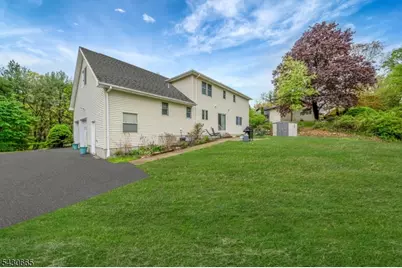 11 Ledgerock Ct, Parsippany, NJ 07950 - Photo 42