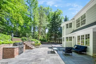 14 Cross Gates, Millburn, NJ 07078 - Photo 46