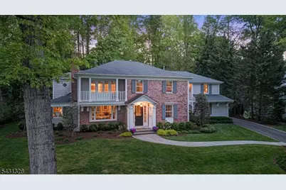 14 Cross Gates, Millburn, NJ 07078 - Photo 4