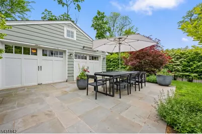 16 Oakview Ave, Maplewood, NJ 07040 - Photo 40