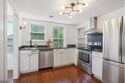 203 N Fullerton Ave, Montclair, NJ 07042 - Photo 34