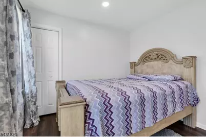 19 Clarion Ln, Newark, NJ 07103 - Photo 18