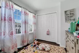 19 Clarion Ln, Newark, NJ 07103 - Photo 16