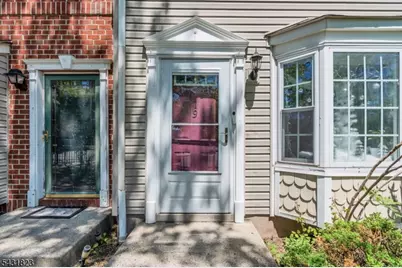 19 Clarion Ln, Newark, NJ 07103 - Photo 2