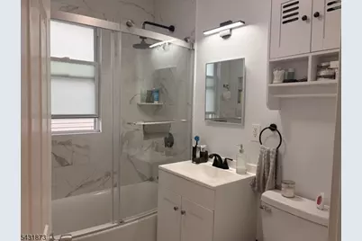 32 Hamilton Ave #2, Fairview, NJ 07022 - Photo 6