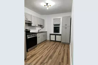 32 Hamilton Ave #2, Fairview, NJ 07022 - Photo 10