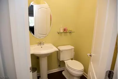104 Stone Creek Ct, Hanover Township, NJ 07981 - Photo 28