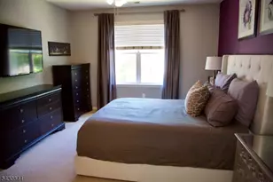 104 Stone Creek Ct, Hanover Township, NJ 07981 - Photo 18