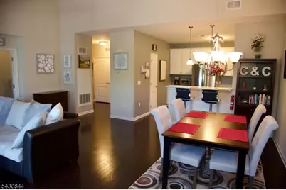 104 Stone Creek Ct, Hanover Township, NJ 07981 - Photo 10