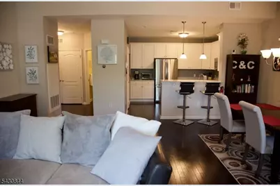 104 Stone Creek Ct, Hanover Township, NJ 07981 - Photo 6