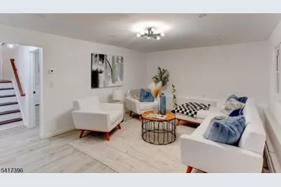 215 E 10th Ave, Roselle, NJ 07203 - Photo 8