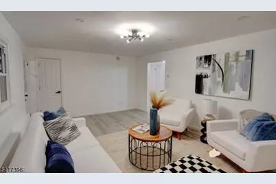 215 E 10th Ave, Roselle, NJ 07203 - Photo 10
