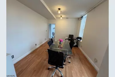 11 Somerset Pl, North Plainfield, NJ 07060 - Photo 2