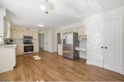 50 Pinewood Cres, Berkeley Heights Township, NJ 07922 - Photo 20