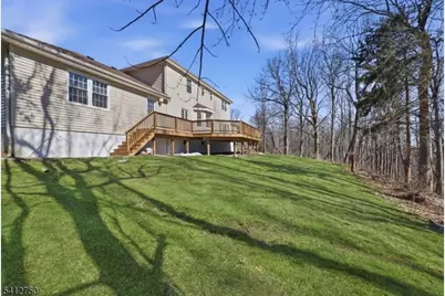 50 Pinewood Cres, Berkeley Heights Township, NJ 07922 - Photo 32