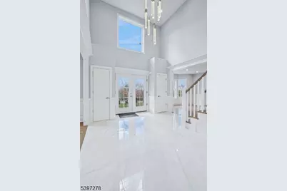 354 Beaufort Ave, Livingston, NJ 07039 - Photo 4