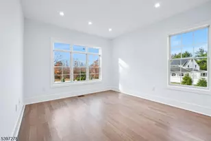 354 Beaufort Ave, Livingston, NJ 07039 - Photo 38