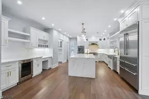 354 Beaufort Ave, Livingston, NJ 07039 - Photo 18