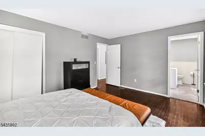 25 State St, Clark Township, NJ 07066 - Photo 28
