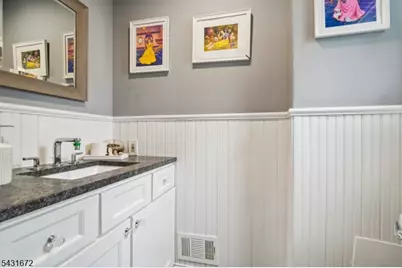 106 N Ashby Ave, Livingston, NJ 07039 - Photo 10