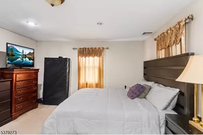 1648 Dill Ave, Linden, NJ 07036 - Photo 16