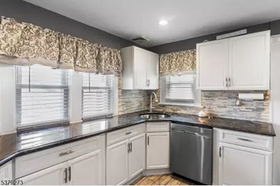 1648 Dill Ave, Linden, NJ 07036 - Photo 10