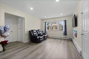26 Clinton St, Belleville Twp., NJ 07109 - Photo 16