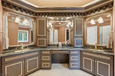 27 Mountainwood Ct, Totowa, NJ 07512 - Photo 24