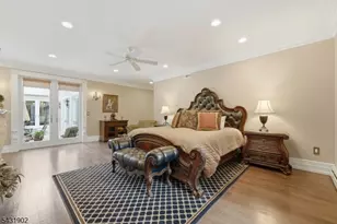 27 Mountainwood Ct, Totowa, NJ 07512 - Photo 22