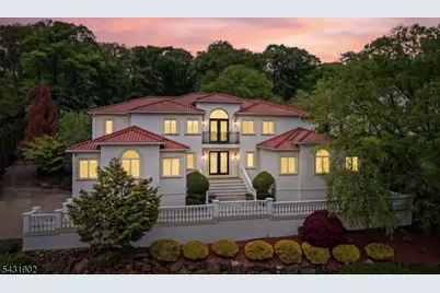 27 Mountainwood Ct, Totowa, NJ 07512 - Photo 2