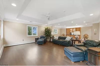 27 Mountainwood Ct, Totowa, NJ 07512 - Photo 40