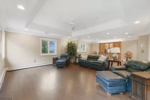 27 Mountainwood Ct, Totowa, NJ 07512 - Photo 40