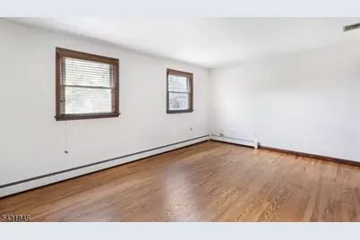154 Milton Ave, Nutley Twp., NJ 07110 - Photo 16