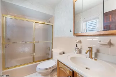154 Milton Ave, Nutley Twp., NJ 07110 - Photo 20