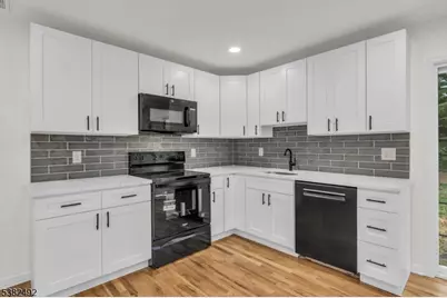 55 Orchard Dr, Vernon, NJ 07462 - Photo 6