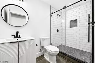 44 E Cedar St, Livingston, NJ 07039 - Photo 22