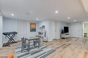15 Rynda Rd, Maplewood, NJ 07040 - Photo 36