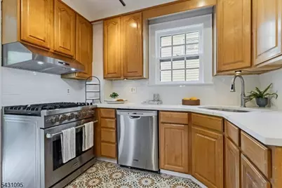 15 Rynda Rd, Maplewood, NJ 07040 - Photo 16