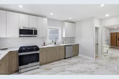 1439 Compton Ter, Hillside, NJ 07205 - Photo 12