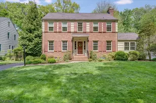 257 Brookhaven Way, Millburn, NJ 07078 - Photo 1