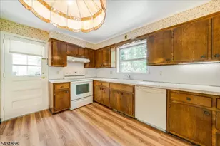 257 Brookhaven Way, Millburn, NJ 07078 - Photo 18