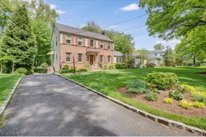 257 Brookhaven Way, Millburn, NJ 07078 - Photo 2