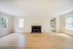 257 Brookhaven Way, Millburn, NJ 07078 - Photo 8