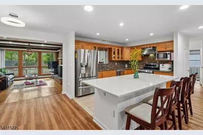 22 Spier Dr, Livingston, NJ 07039 - Photo 10
