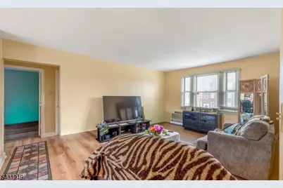 953D E Front St, Plainfield, NJ 07062 - Photo 2