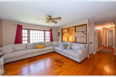 41 Waterloo Rd, Byram Township, NJ 07874 - Photo 4