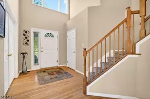 27 Yates Dr, Hillsborough Township, NJ 08844 - Photo 4