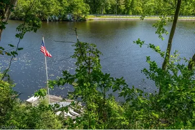 232 W Shore Dr, Hardyston Township, NJ 07827 - Photo 12